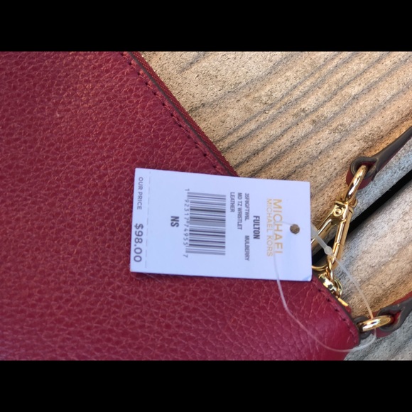 Michael Kors Fulton TZ medium wristlet - Picture 5 of 8